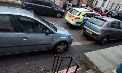 Police in Winchelsea Road (18030078)