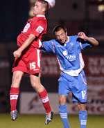 Clint Easton battles for the ball. Picture: MATTHEW READING