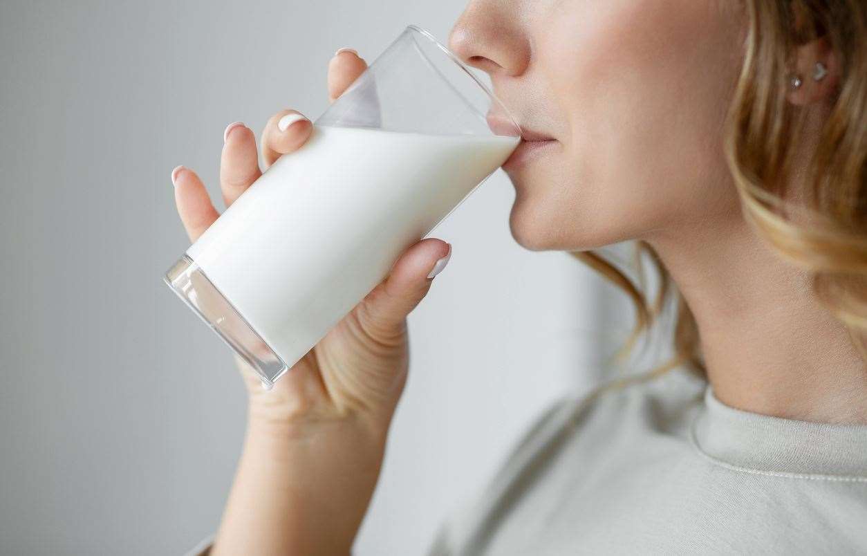 Having glass of milk a day ‘cuts risk of bowel cancer by almost a fifth’