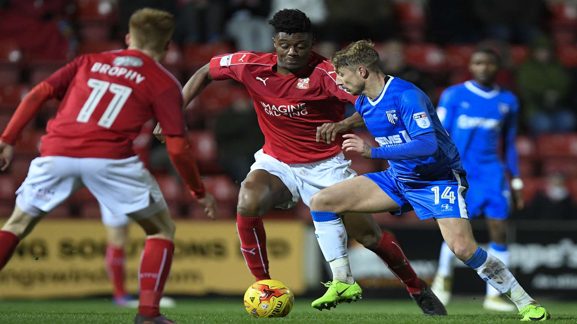 Lee Martin takes the game to the Robins Picture: Ady Kerry