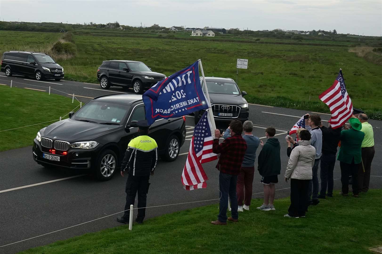 The motorcade of Donald Trump arrives at Trump International Golf Links & Hotel in Doonbeg (Brian Lawless/PA)