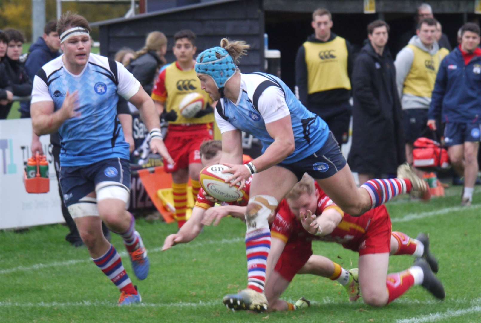 Tonbridge try scorer Duncan Tout attacks down the right wing