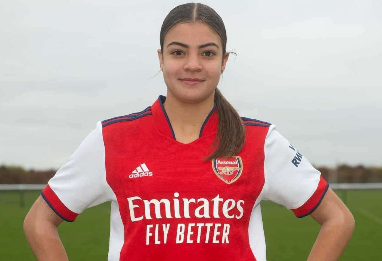 Fulston Manor pupil, Daniella Way has been offered a two year playing and education programme with the Arsenal Women FC Adademy