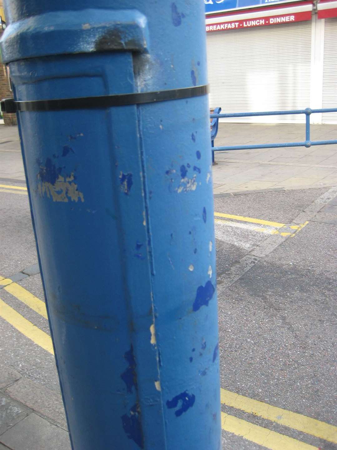 Lamp posts in Sheerness are to get a lick of paint. Work should start at the end of May or June