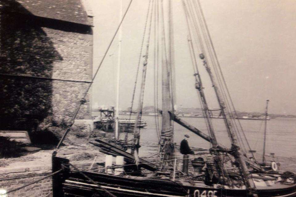 The last fully rigged Bawley boat at work in Gravesend.
