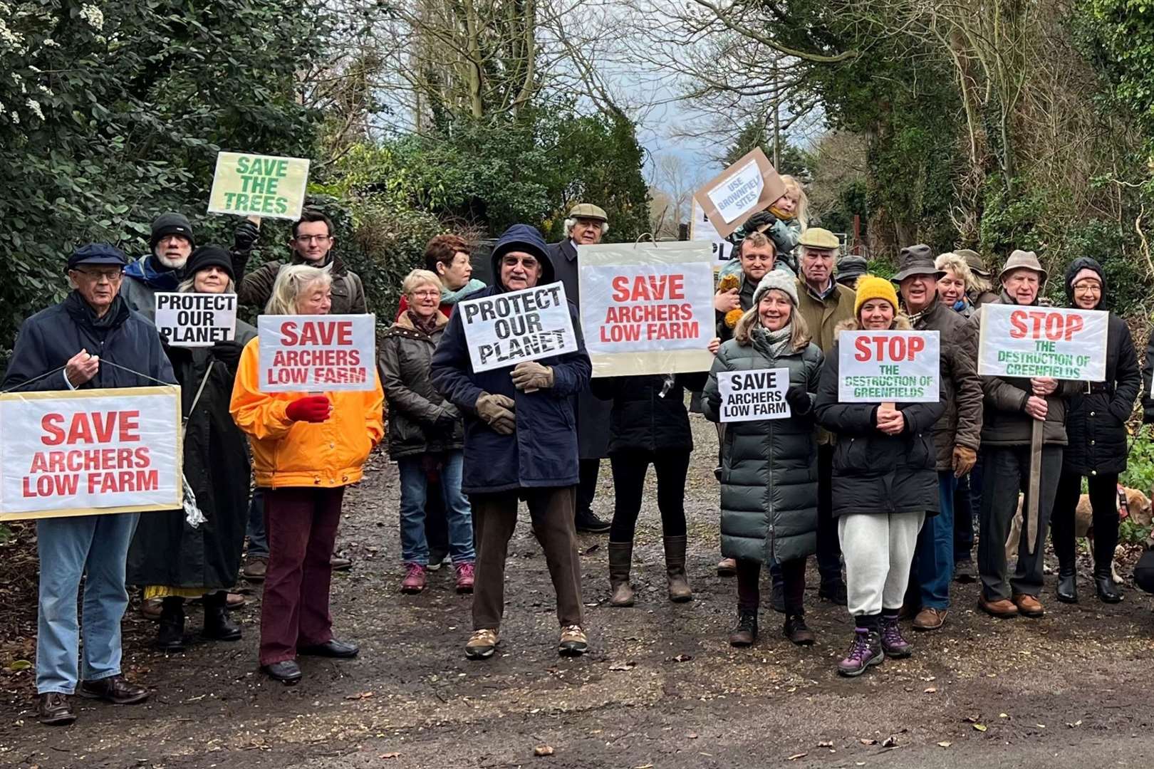 Protesters in Sandwich (61753351)