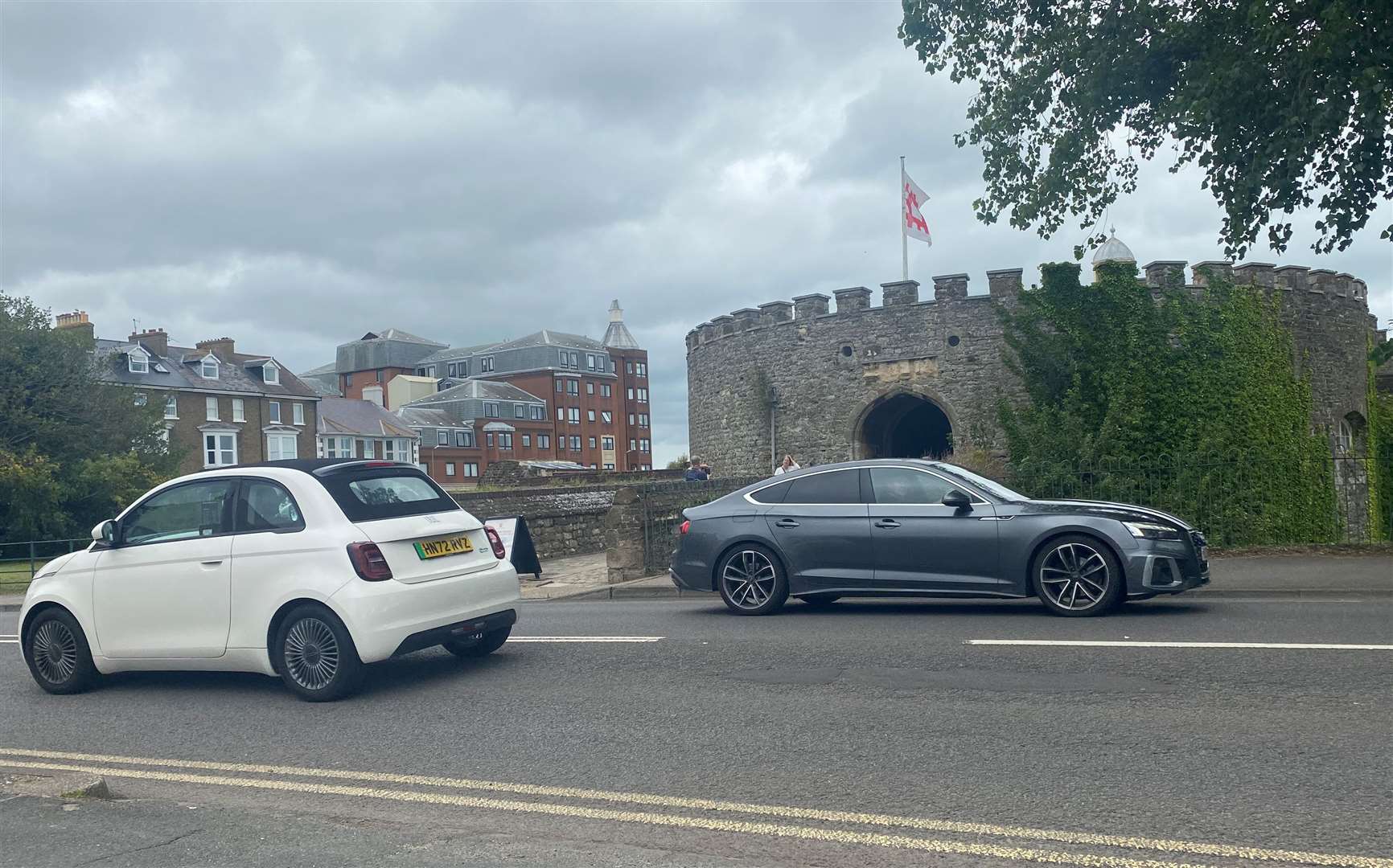 The crossing between the castle and cafe would take the form of a traffic island