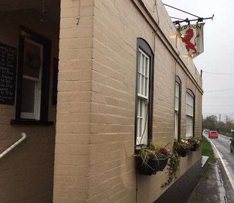 It might be close to the road and not be particularly inviting from the car park, but The Red Lion at Badlesmere is a quite fantastic, family-run local pub