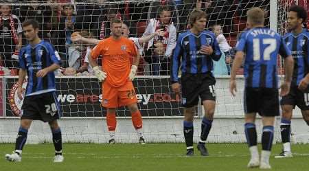 The Gillingham defence had no answer to Accrington Stanley, losing 7-4