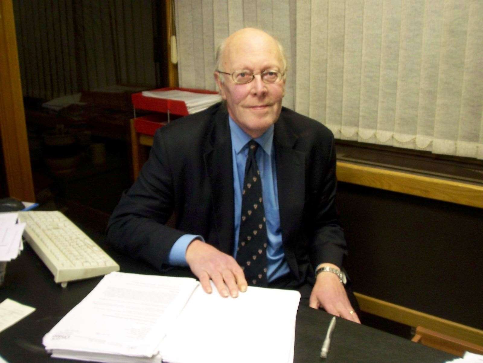 Faversham legend Mike Henderson has died aged 79