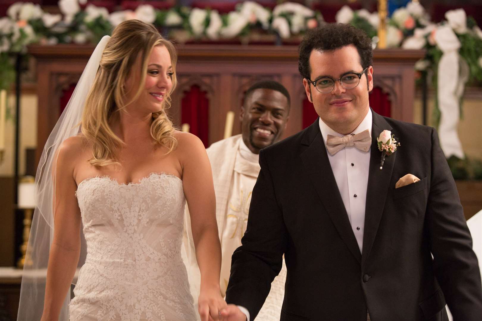 The Wedding Ringer, with Gretchen Palmer (Kaley Cuoco) and Doug Harris (Josh Gad). Picture: PA Photo/Matt Kennedy/Screen Gems/Sony