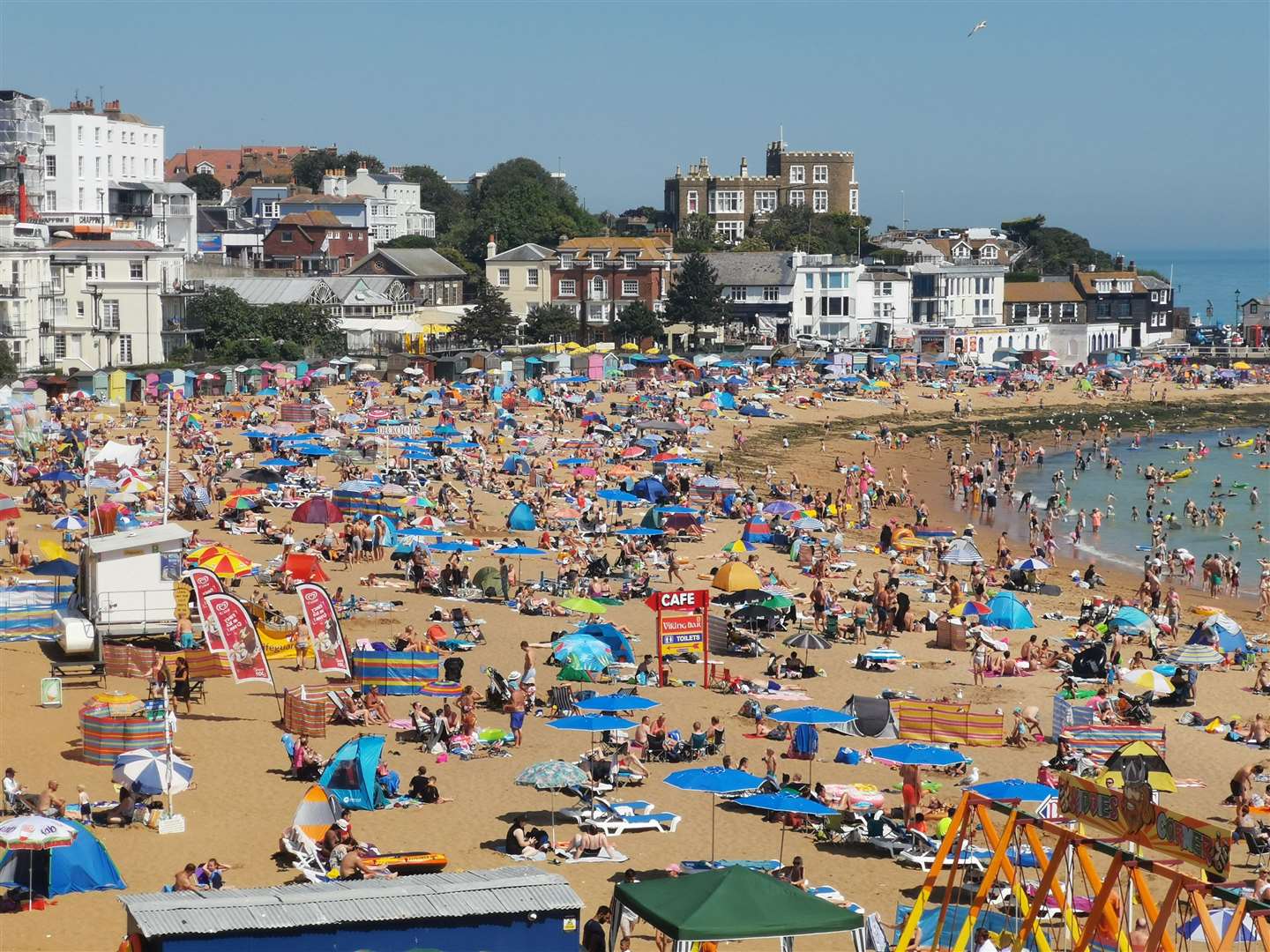 Crowds packed onto Thanet beaches during a heatwave