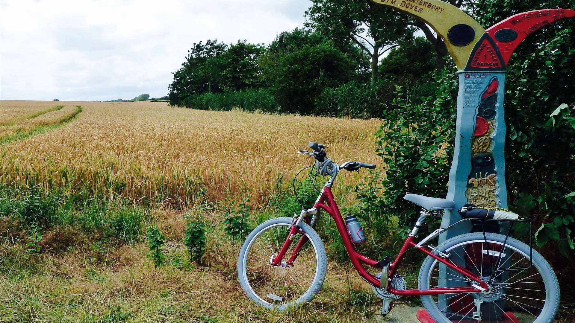 The Crab and Winkle Way links Whitstable and Canterbury