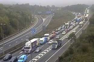 delays m25 crash lane clacket kent godstone commuters blocks hour between services two