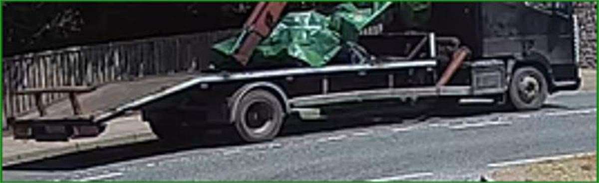 Police want to trace this vehicle in connection with the burglary (Devon and Cornwall Police/PA)