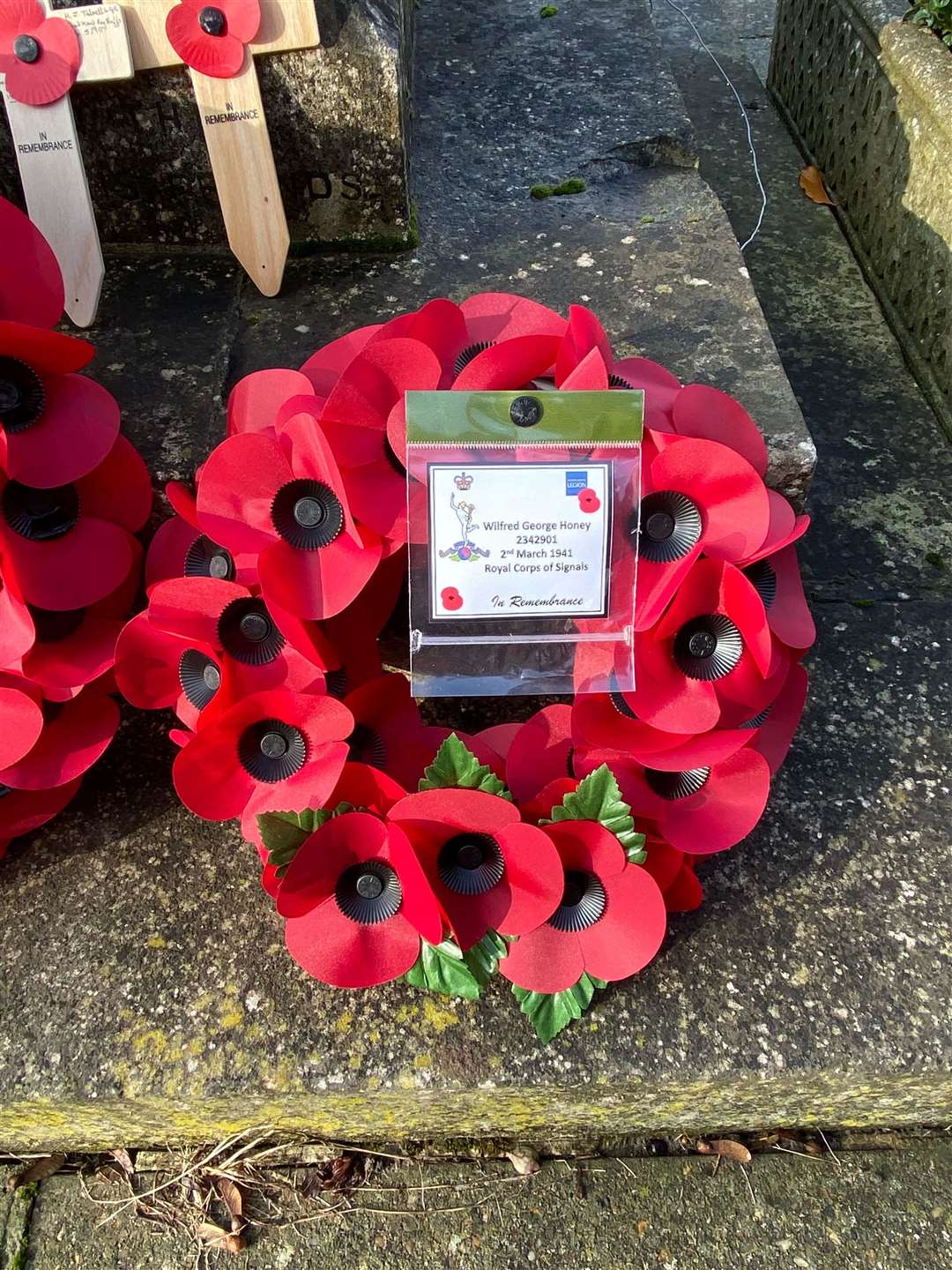 Ted Honey, 78, pays tribute to the father he never knew Wilfred Honey at Bredgar war memorial with his wife Valerie, daughter's Michelle Price and Kirsty Snow and Kirsty's son Oliver. Picture: Sian Davies (21302426)