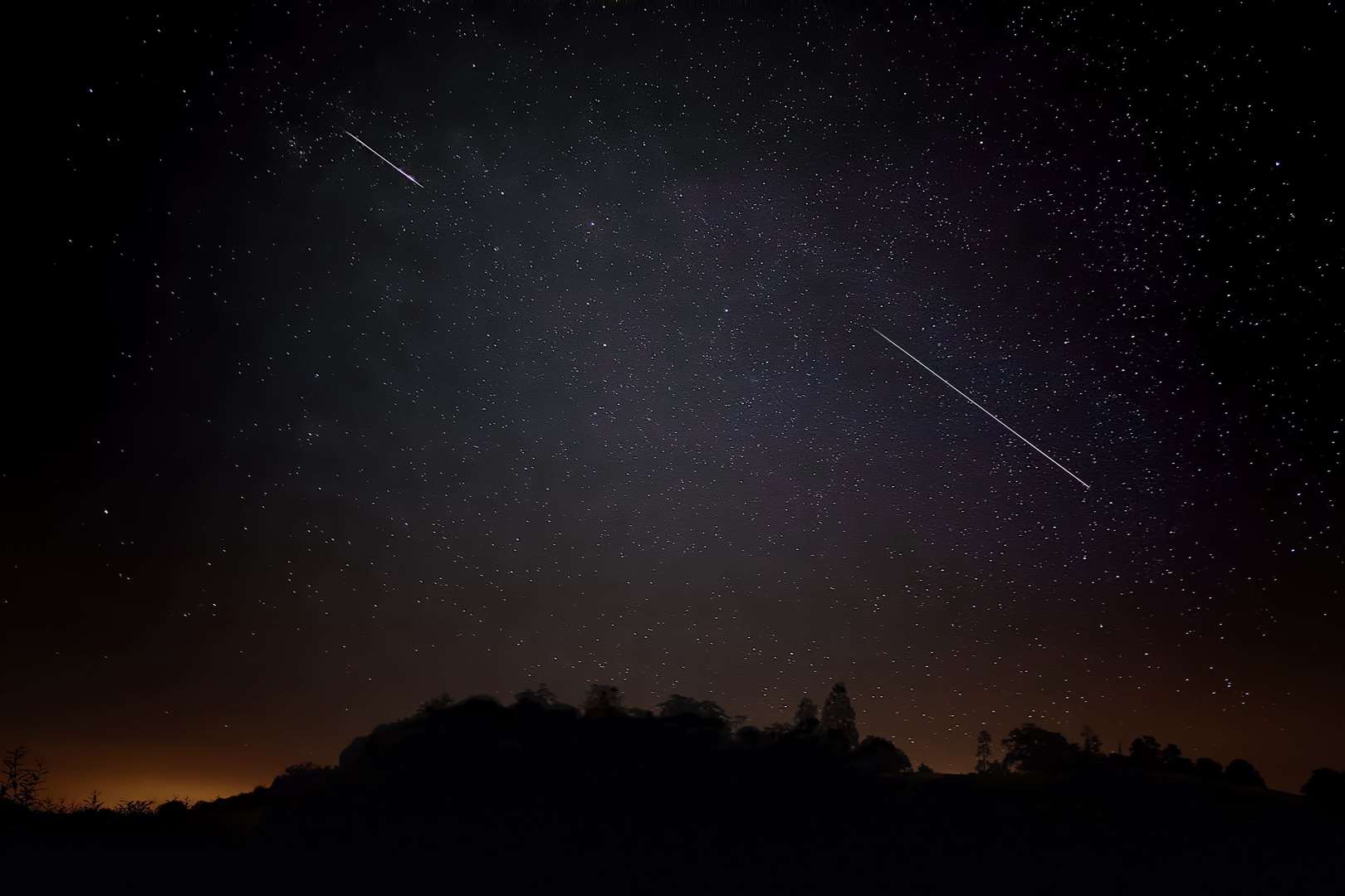 You do not need binoculars or a telescope. Image: Stock photo.