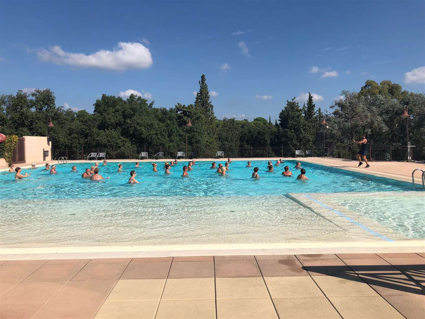 Water aerobics in the pool (7102913)