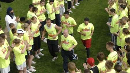 Elliott Reid, Jack Bearman, Neil Johnson and Arif Rana on the first lap Picture: Matthew Reading