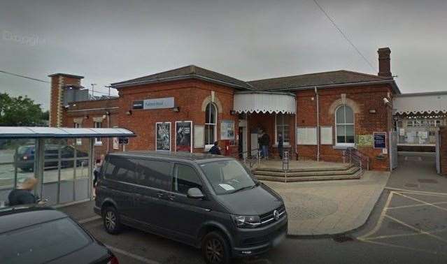 Paddock Wood railway station