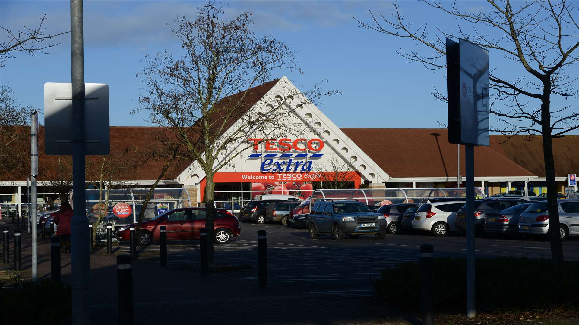 Thieves steal booze at Park Farm Tesco store