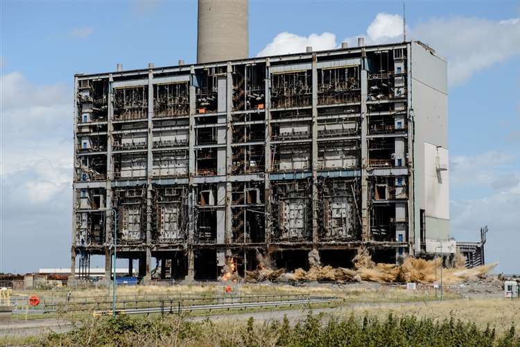 Demolition of the last remnant of the former Kingsnorth Power Station ...