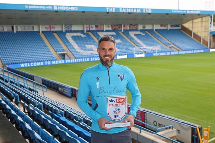 "Amazing achievement": Gillingham goalkeeper Glenn Morris is named Sky Bet League 2 player-of-the-month for September