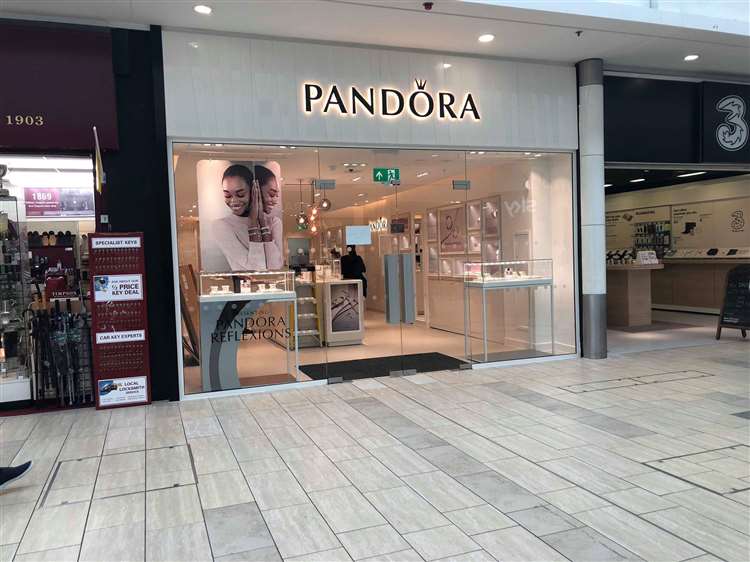 pandora stores reopening