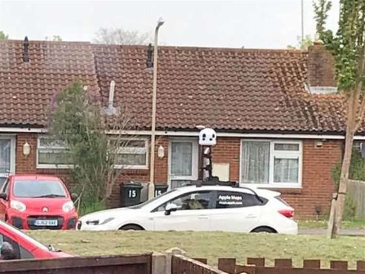 Apple Maps Car Spotted In Ashford