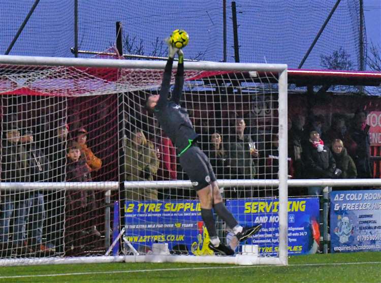 Hythe Town await news on extent of goalkeeper Joe Coleman’s injury