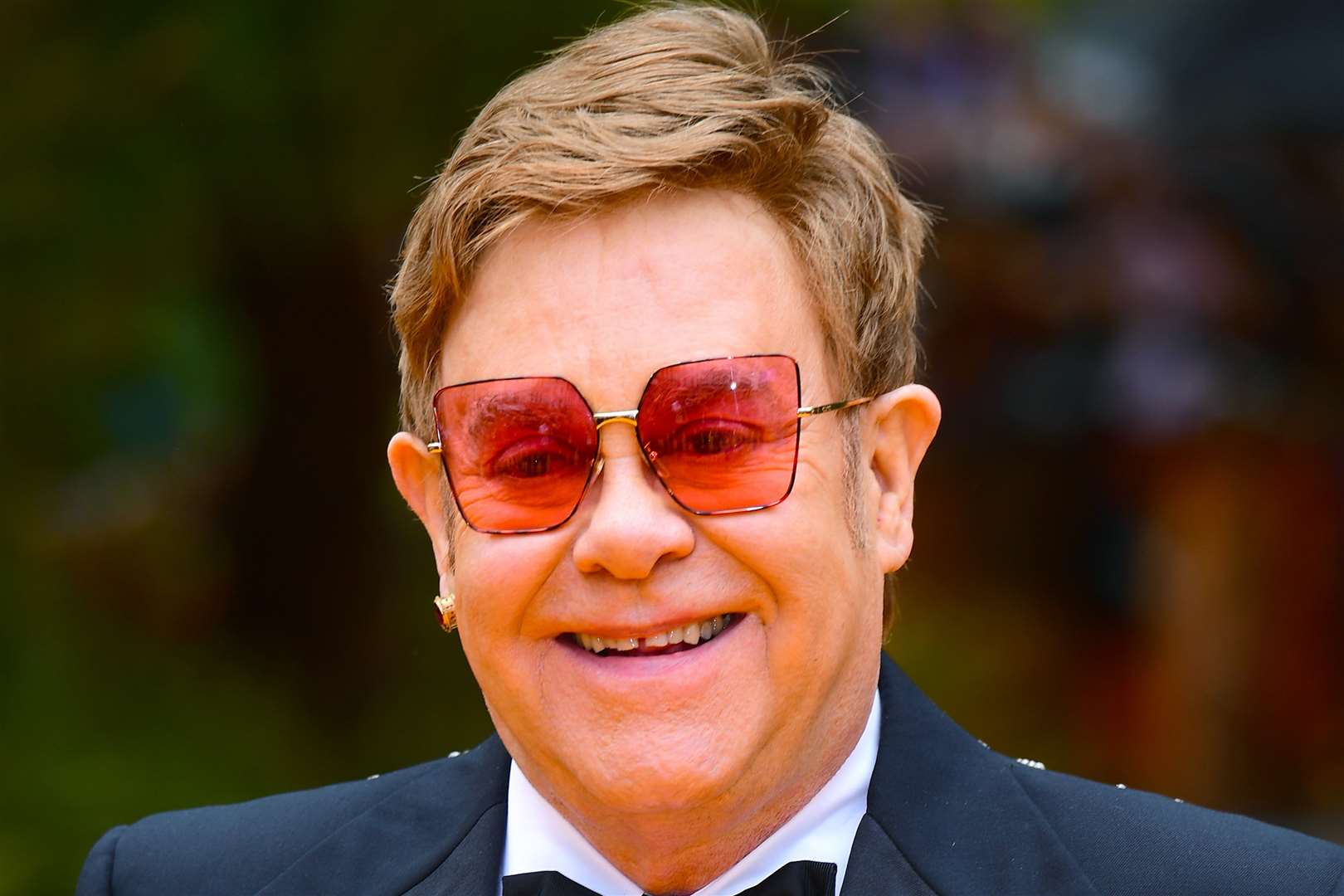 Sir Elton John Pledges Million Dollars To Ensure Hiv Aids Not ‘forgotten’