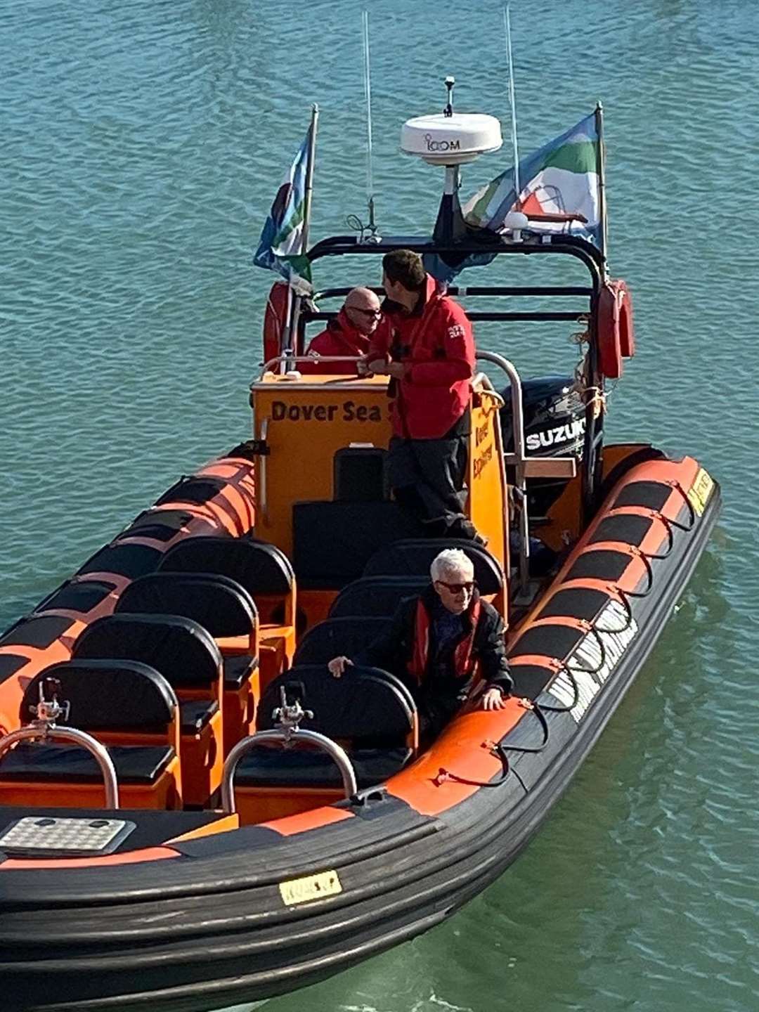 Dover Explorer sets off in the pleasure harbour (42638705)