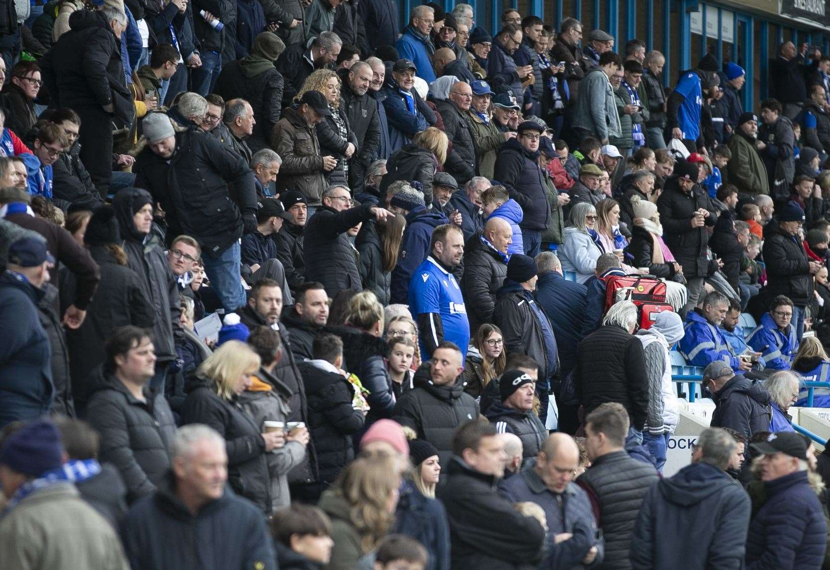 Live updates of Gillingham v Grimsby Town in League 2