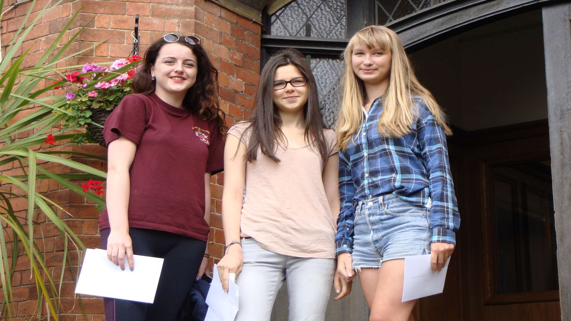 Left to right: Harriet Gadd, Anya Jacobs and Caroline Hawkins