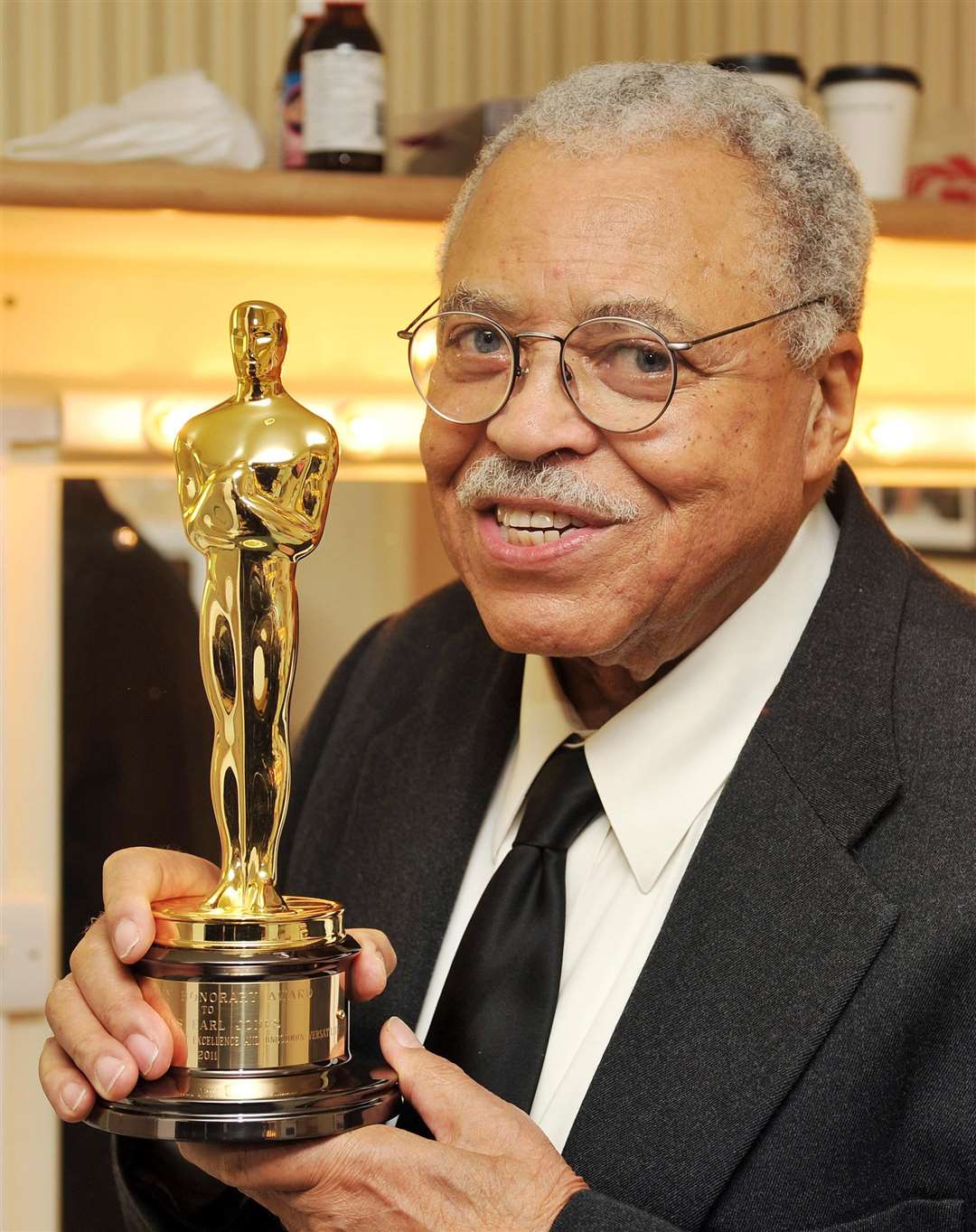 James Earl Jones with his lifetime achievement Oscar (John Stillwell/PA)