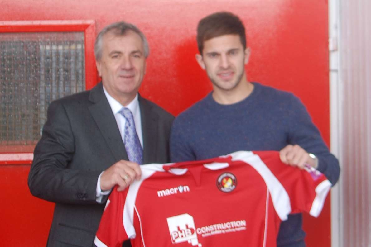 Fleet vice-chairman Peter Varney with Michael West (Pic: Paul Jarvis)