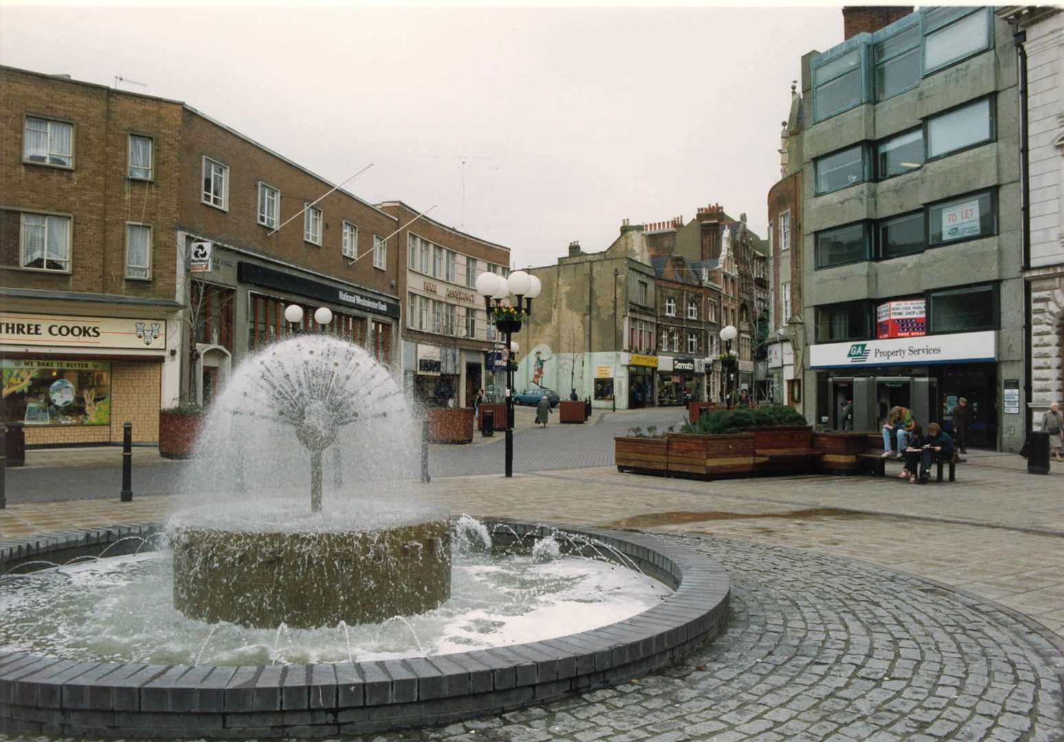 The fountain in Dover's Market Square in 1992