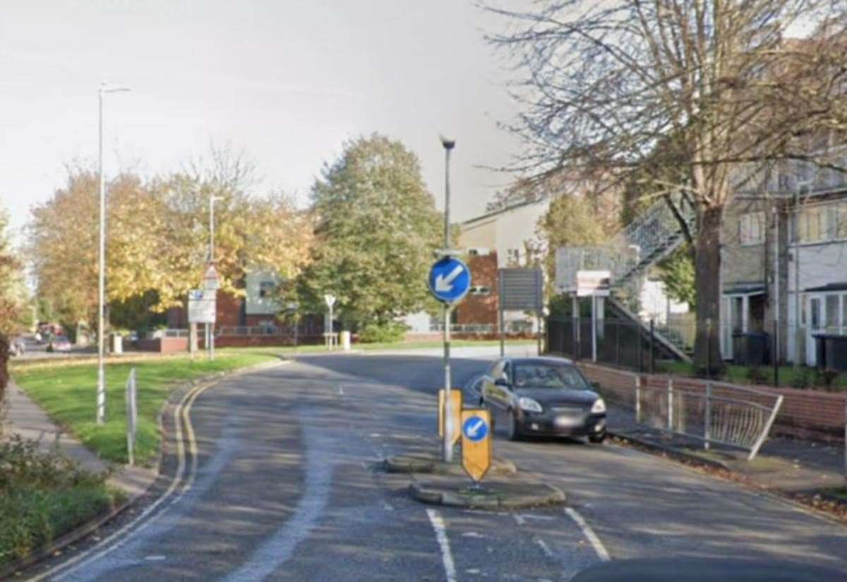 Manhunt after ‘woman suffered facial injuries in Canterbury street robbery’