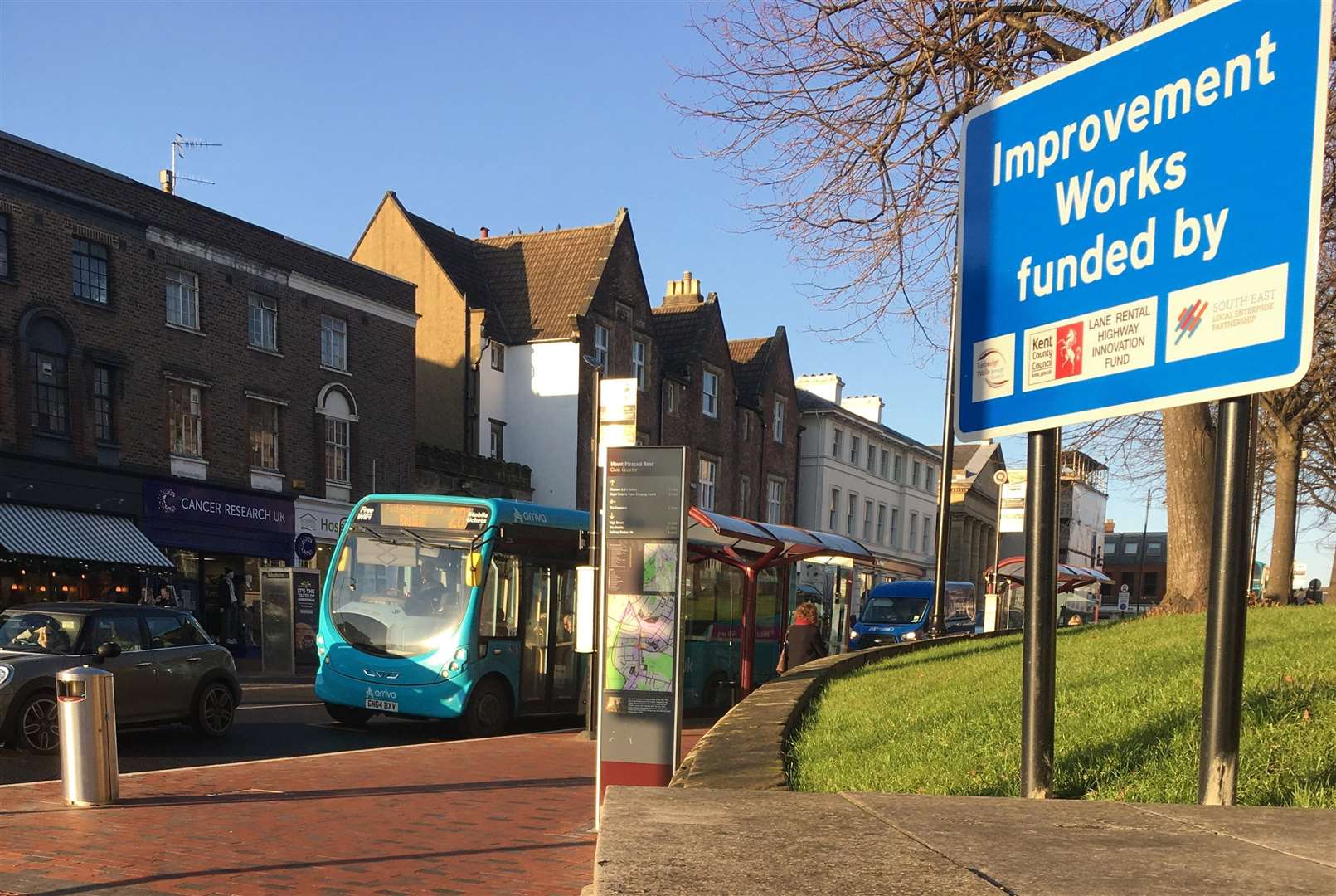 The bus lane in Mount Pleasant Road