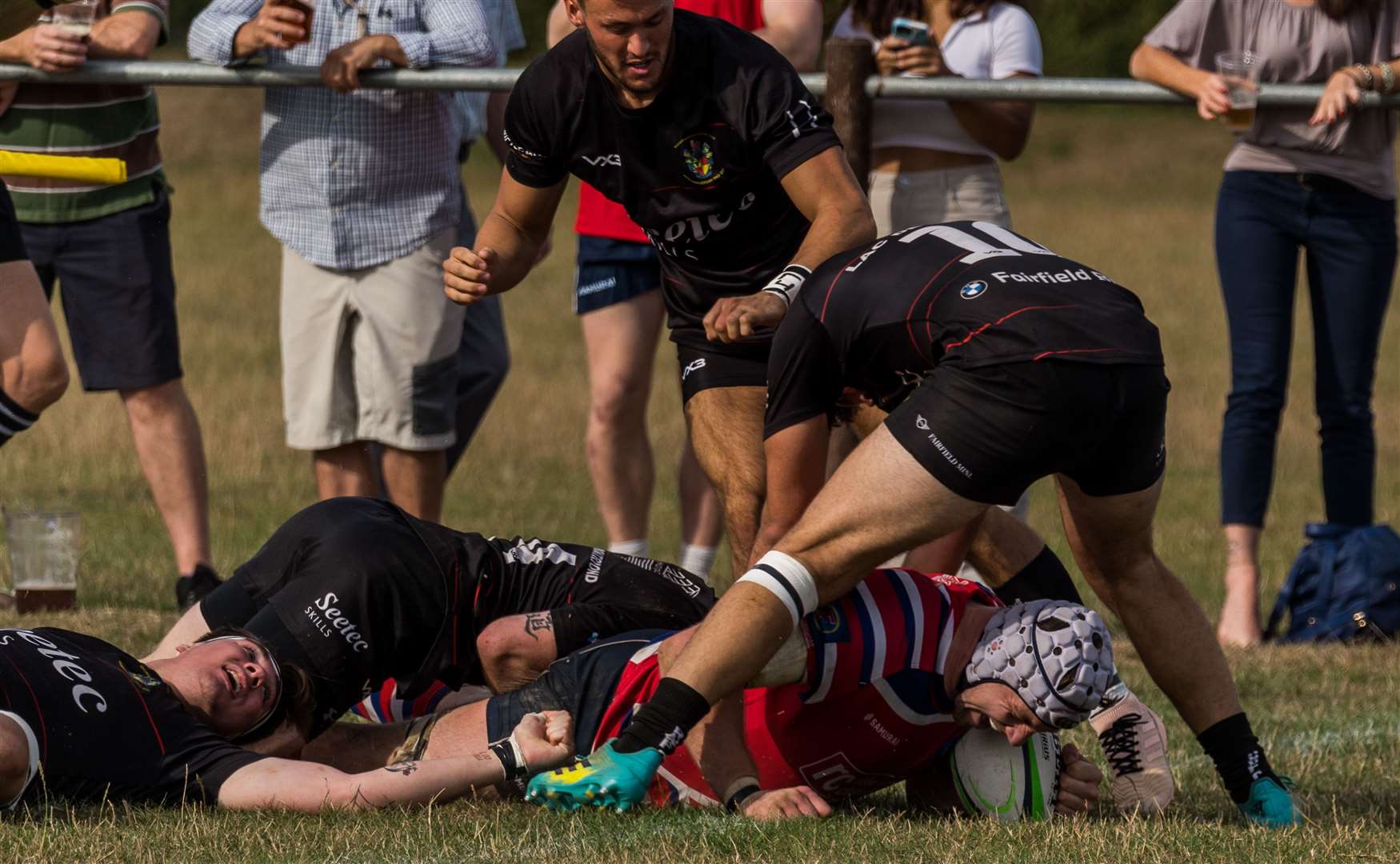 Toby Freeman scores a try against Rochford Hundred. Picture: Karl Lincoln