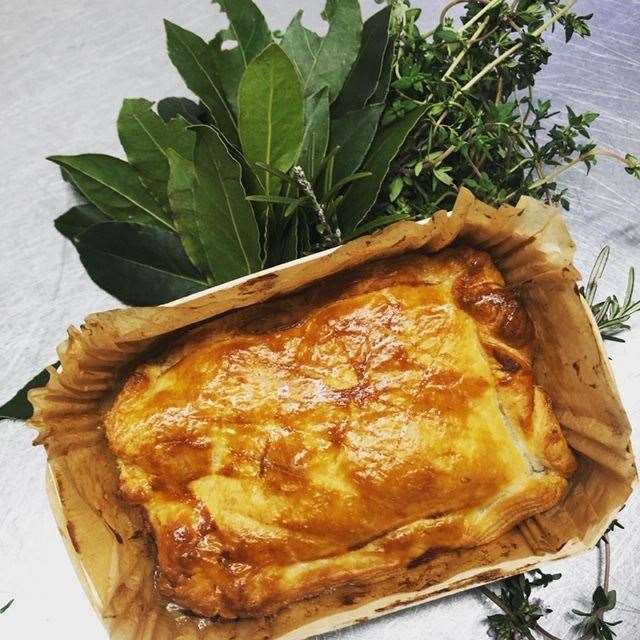 Chicken, leek, cider and tarragon pie