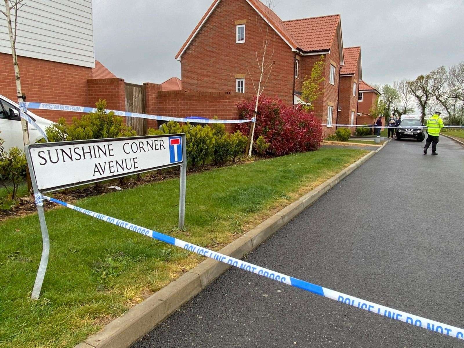 Police and forensics teams search a property in Aylesham (46960087)