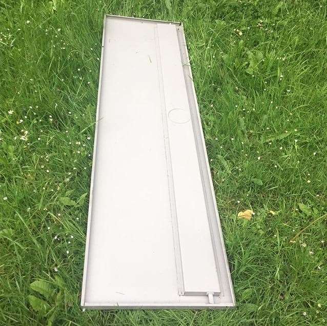 The metal sheet that hit Miss Giles' windscreen