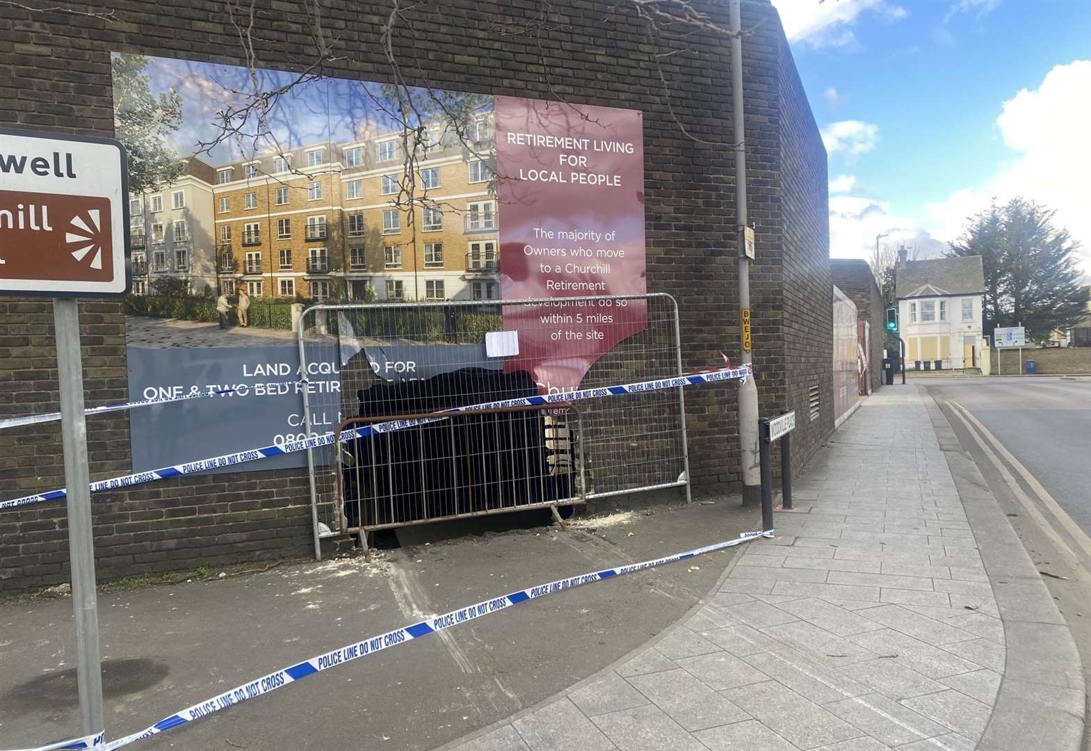 Gravesend Driver Flees After Crashing Into Wall By The Woodville Theatre