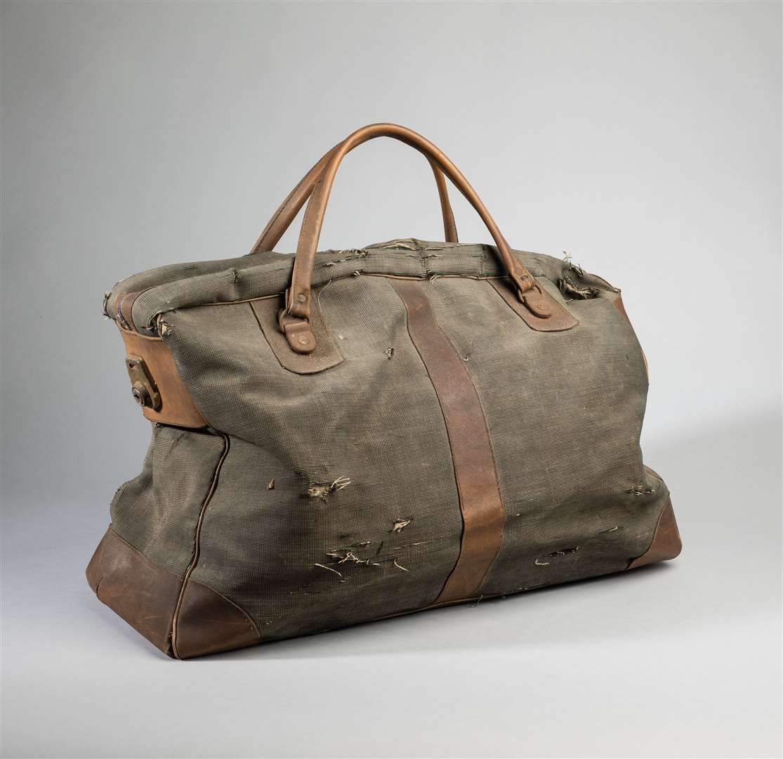 Duncan Edwards’ overnight bag was recovered from the wreck of the Munich air disaster (Graham Budd Auctions/PA)