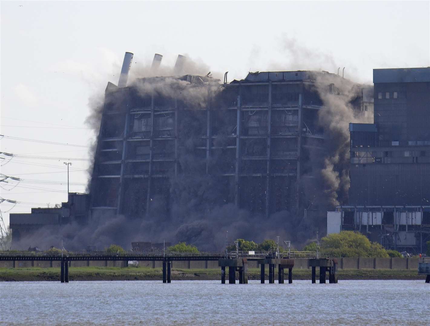 Gravesend: Onlookers watch as 11th demolition takes place at Tilbury ...