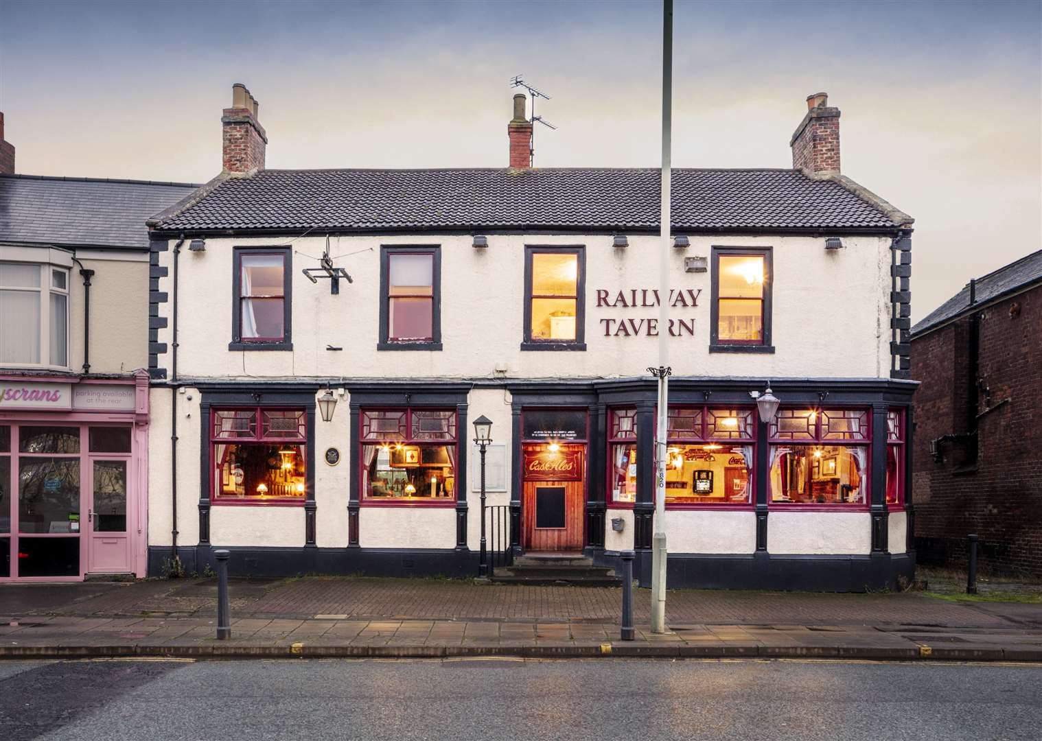 The Railway Tavern (Historic England)