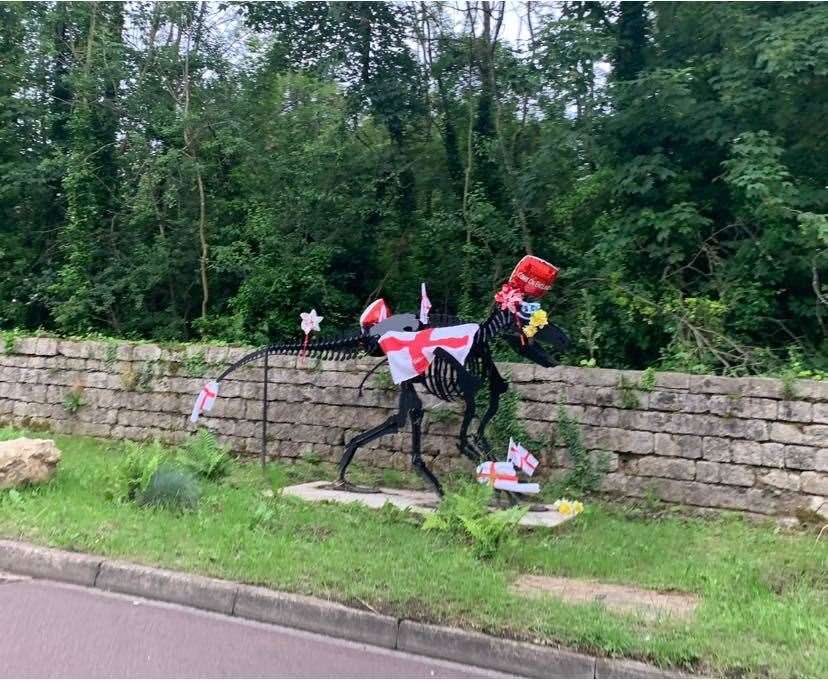 Iggy the dinosaur is supporting England