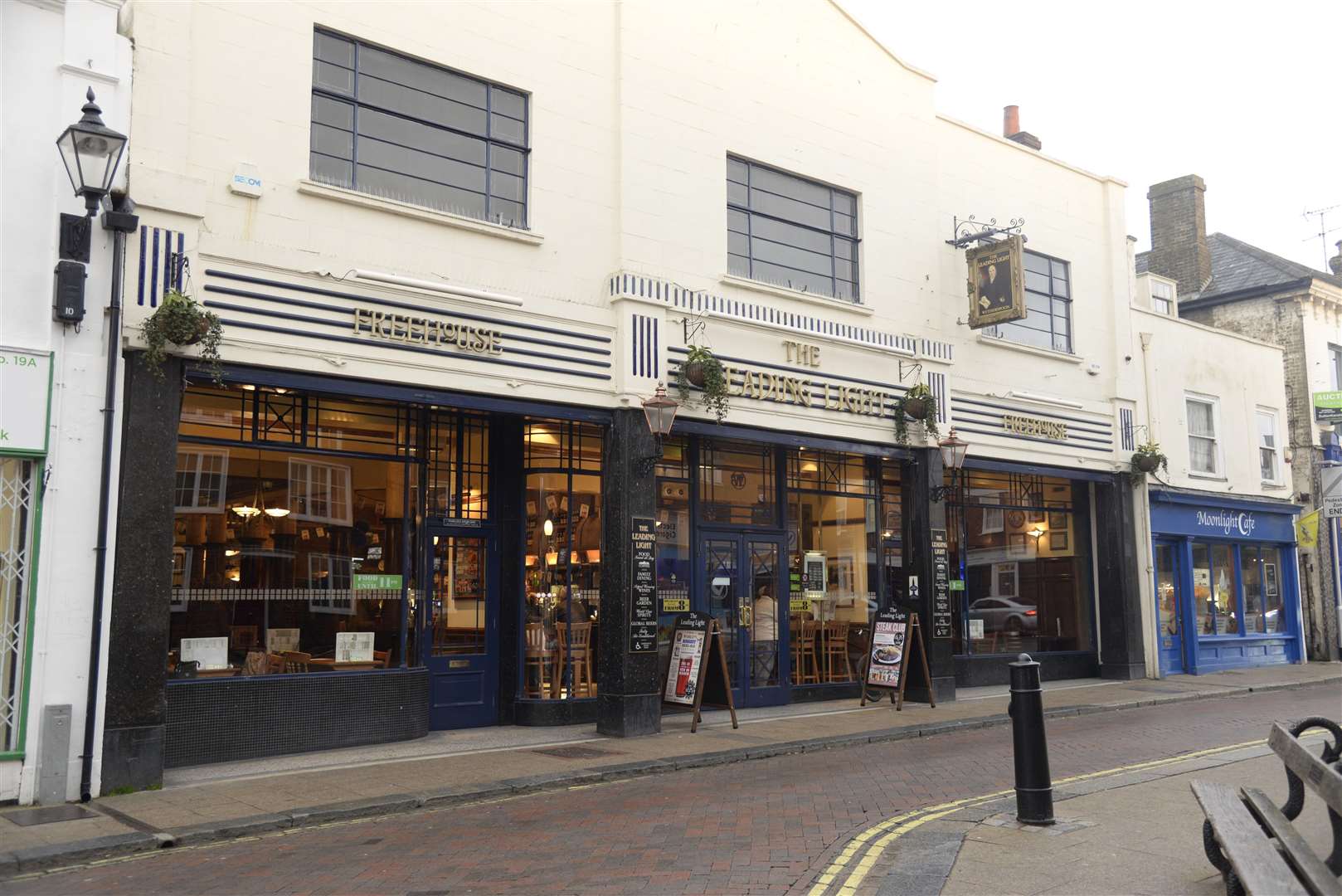 The Wetherspoon Leading Light in Preston Street, Faversham, where an imitation gun was brandished