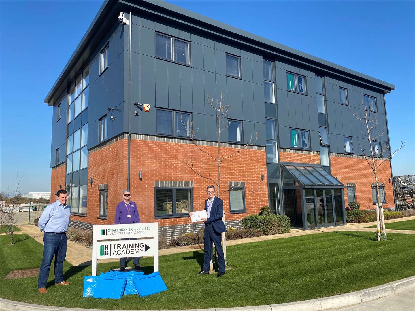 From left: O’Halloran & O’Brien workforce development director Martyn Price, college curriculum manager construction Derek Rutherford, and college principal Mark Andrews